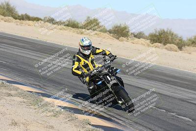 media/Dec-01-2025-Moto Forza (Mon) [[2daa91e15f]]/3-Beginner Group/Session 4 (Turn 10 Inside)/